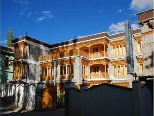 Hotel Ladakh Continental Leh Dış mekan fotoğraf